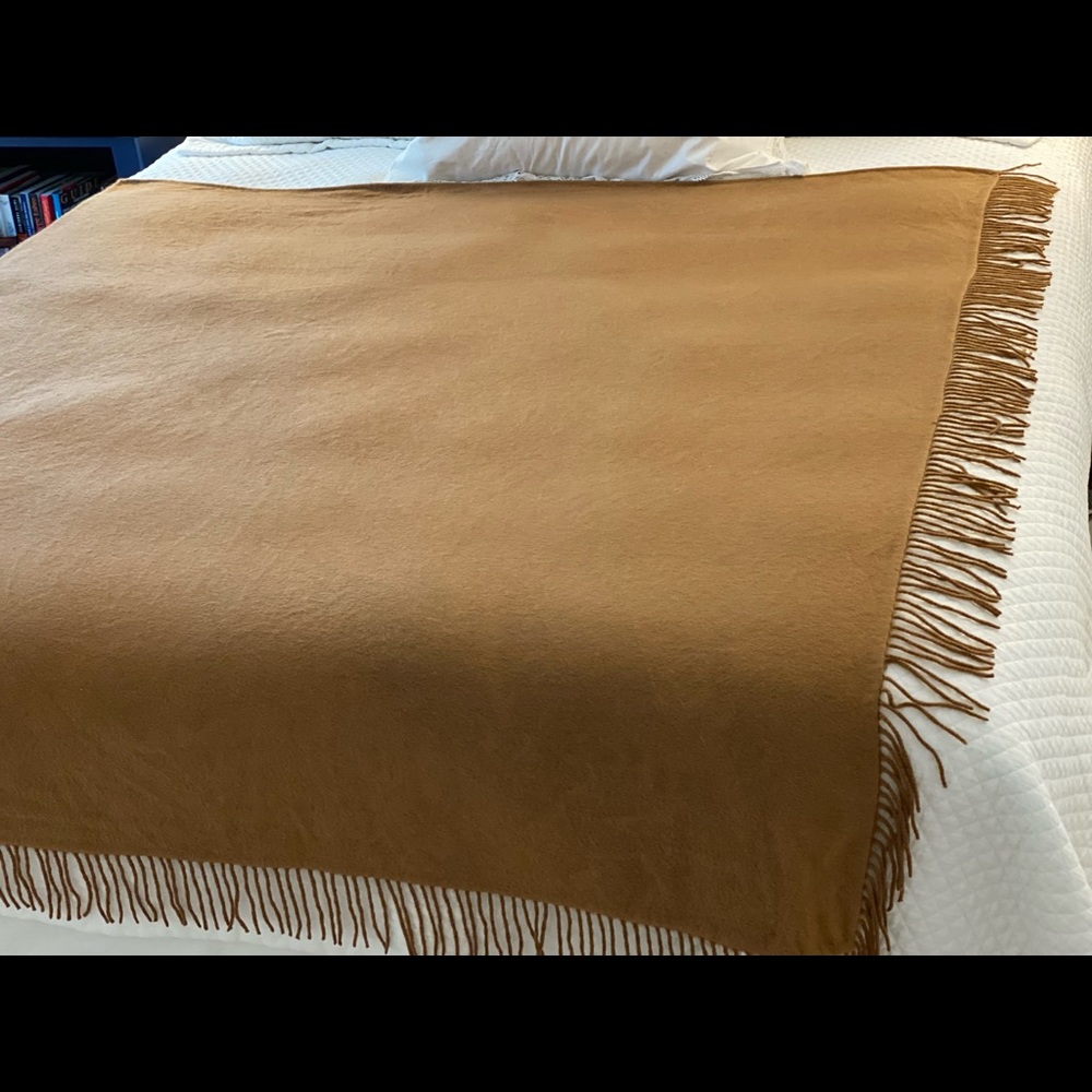 Lori Piana 100% Cashmere throw.